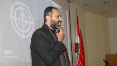 صورة توضيحية - دكتور خالد غطاس يقود عربة الأمل.. read انت ومريض
