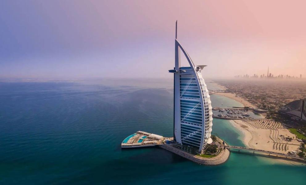 دبي تتصدر دول بالمشروعات الفندقية