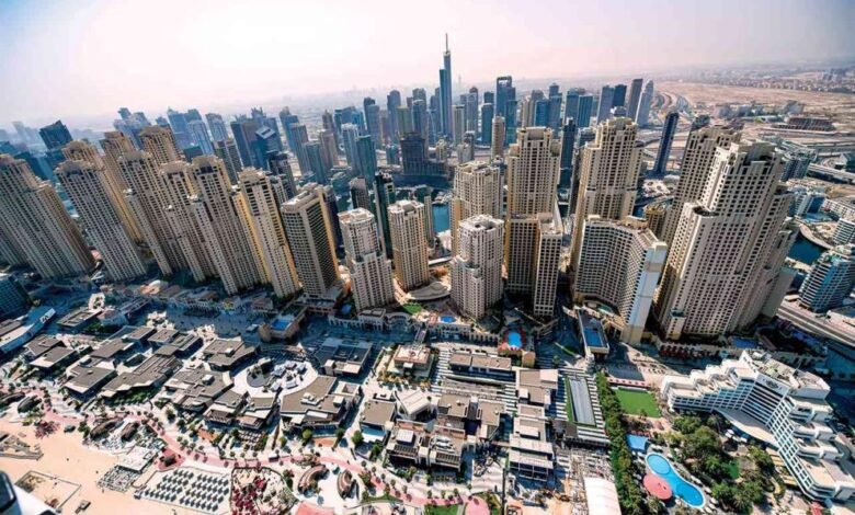 الإمارات.. القطاع ال غير النفطي يواصل التباطؤ في ديسمبر