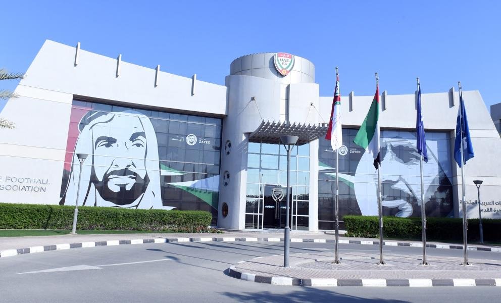 الإمارات تعتذر عن عدم تنظيم بطولة غرب آسيا الكروية