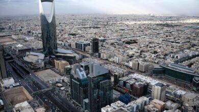 أداء القطاع ال غير النفطي يتراجع في السعودية والإمارات