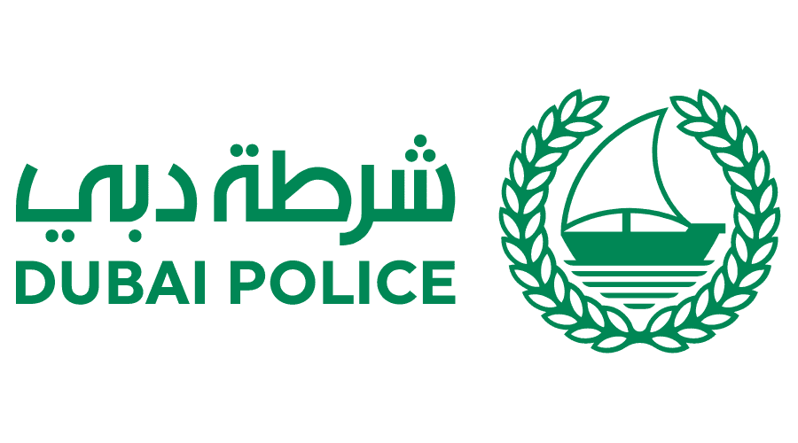 بعد سقوطها في البحر شرطة دبي تعيد ساعة ثمينة لسائح