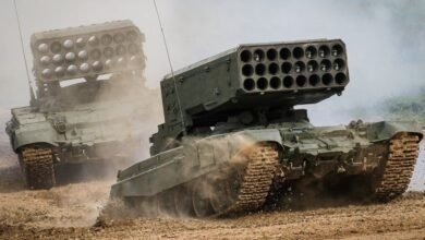 روسيا تستخدم السلاح الدقيق و كييف تبدأ استخدام القنابل العنقودية