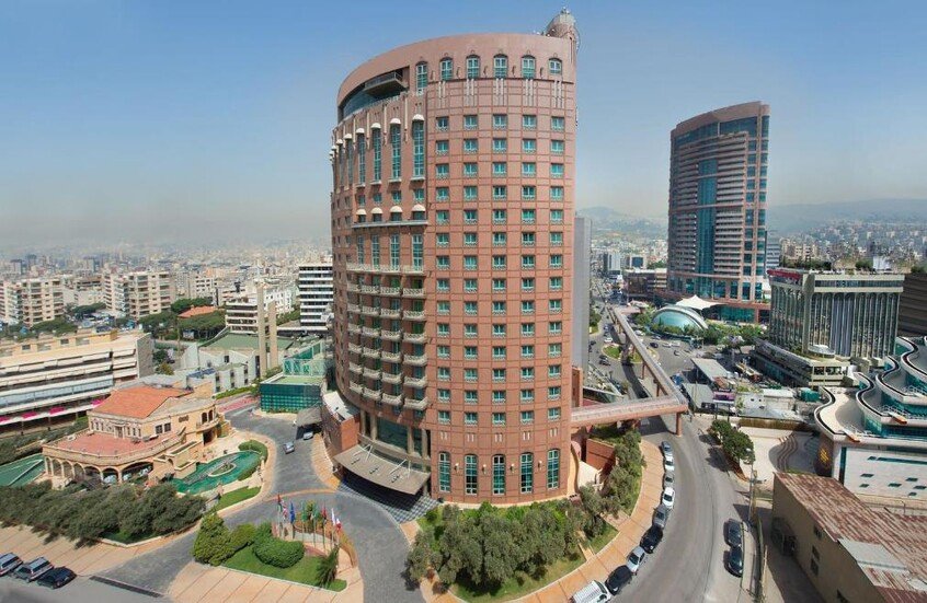صورة مميزة: مجموعة الحبتور الإماراتية تقرر إغلاق عملياتها في لبنان