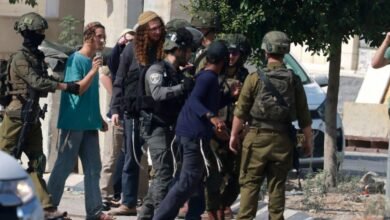 تكرار عنف المستوطنين بالضفة يطال منزلًا فلسطينياً في قُصرة
