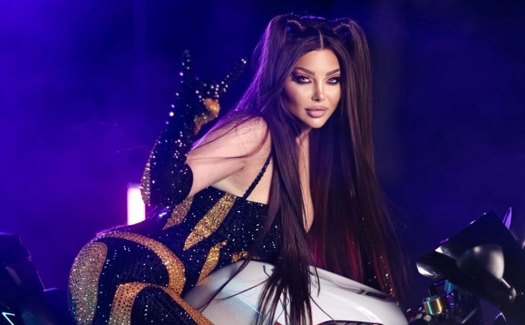 رولا يموت تراهن على هويتها الفنية في ROLA POP بين بوب واستعراض - أرشيف غوغل وبينغ
