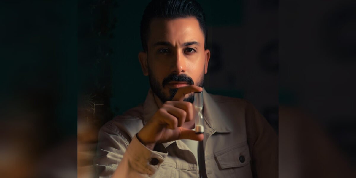 أحمد العقاد يطرح أغنيته الجديدة قصة وقت