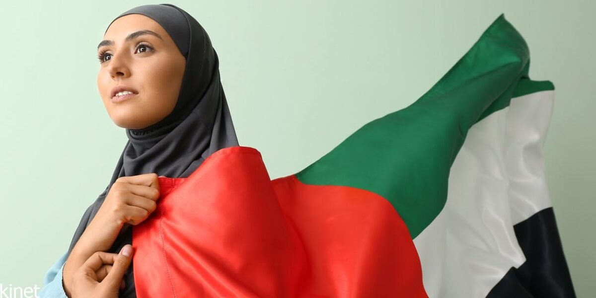 المرأة الإماراتية تتألق في يومها..