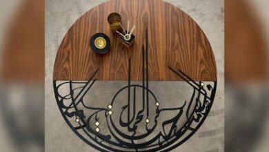 Dania D Design تبدع في طاولة الخط العربي