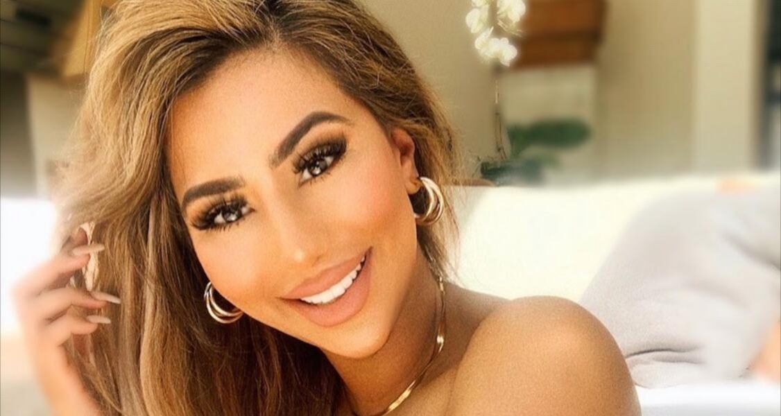 خبيرة المكياج جينا بادين Gina Badhen تولي أهمية ة للأعمال الخيرية