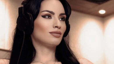 كعبي عالي عمل جديد من توقيع الفنانة أريج تناري